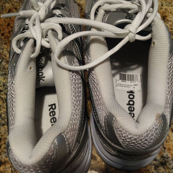 Reebok Pheehan Running Shoe 1AP506 Men’s Size 9 4E Silver Foil With Black/White main image 7